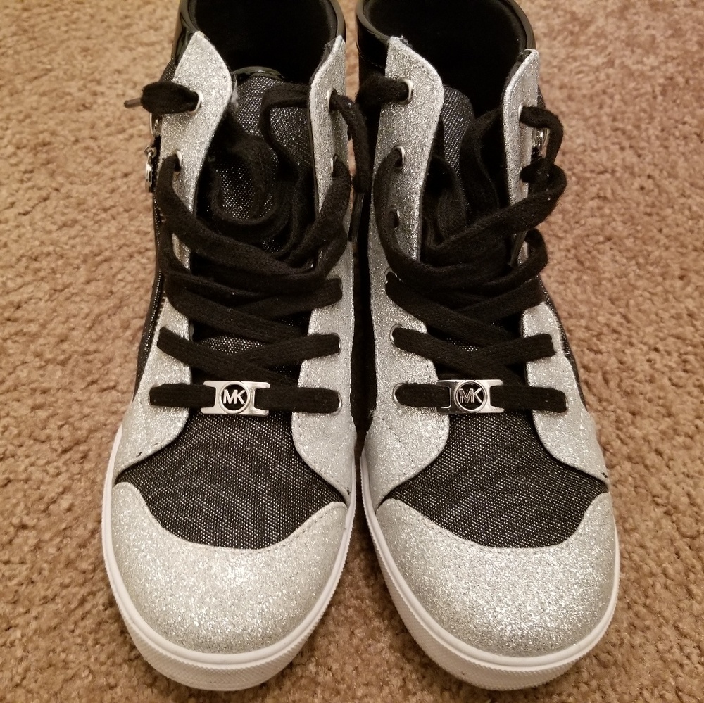 👟👟 Michael Kors High-top Sneakers